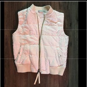 Vince Vest - cream colored.